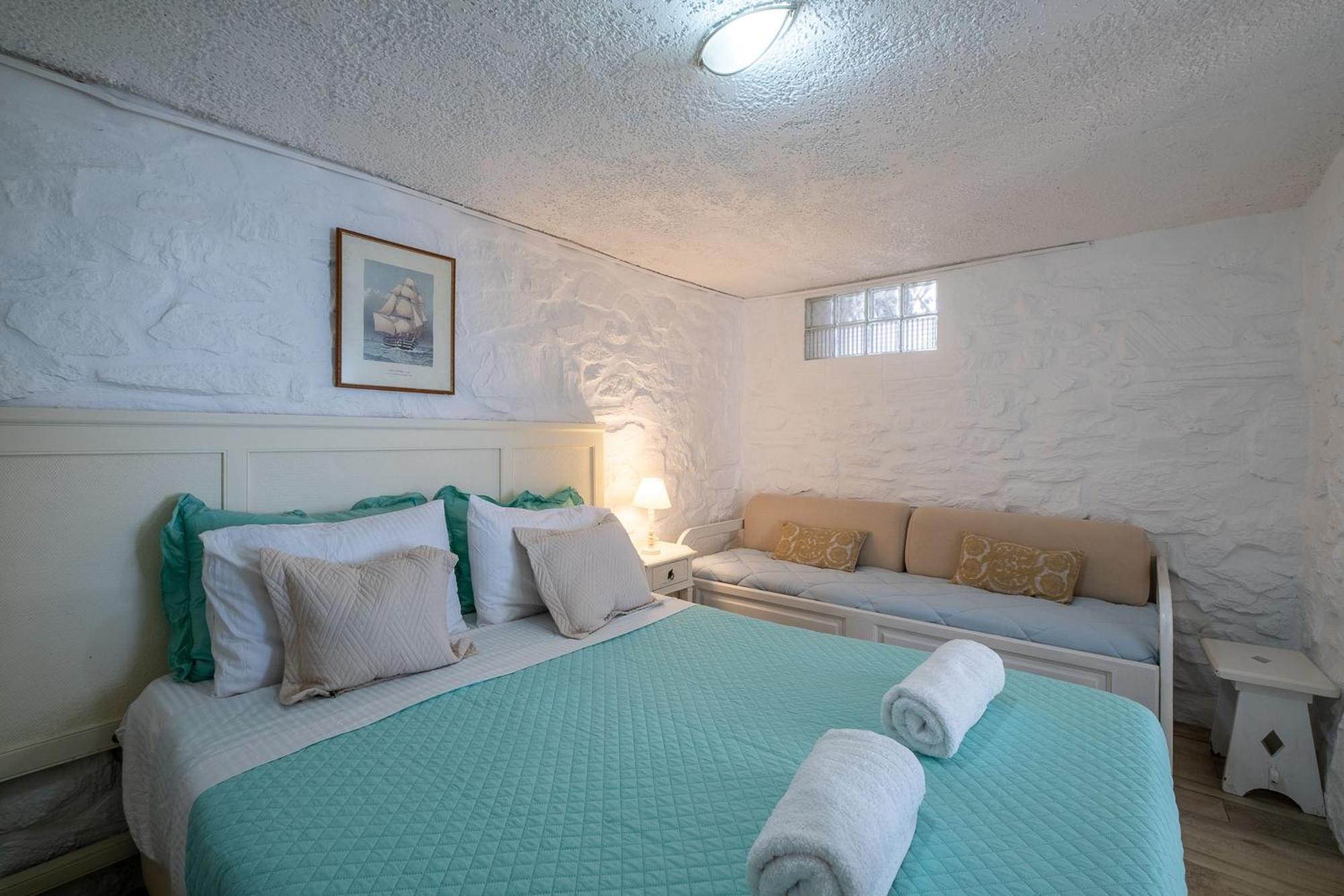 3 Paros All Season Villas Eksteriør bilde